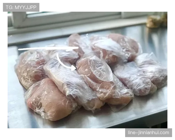 孙兴慜家冰箱里只有水和鸡胸肉？